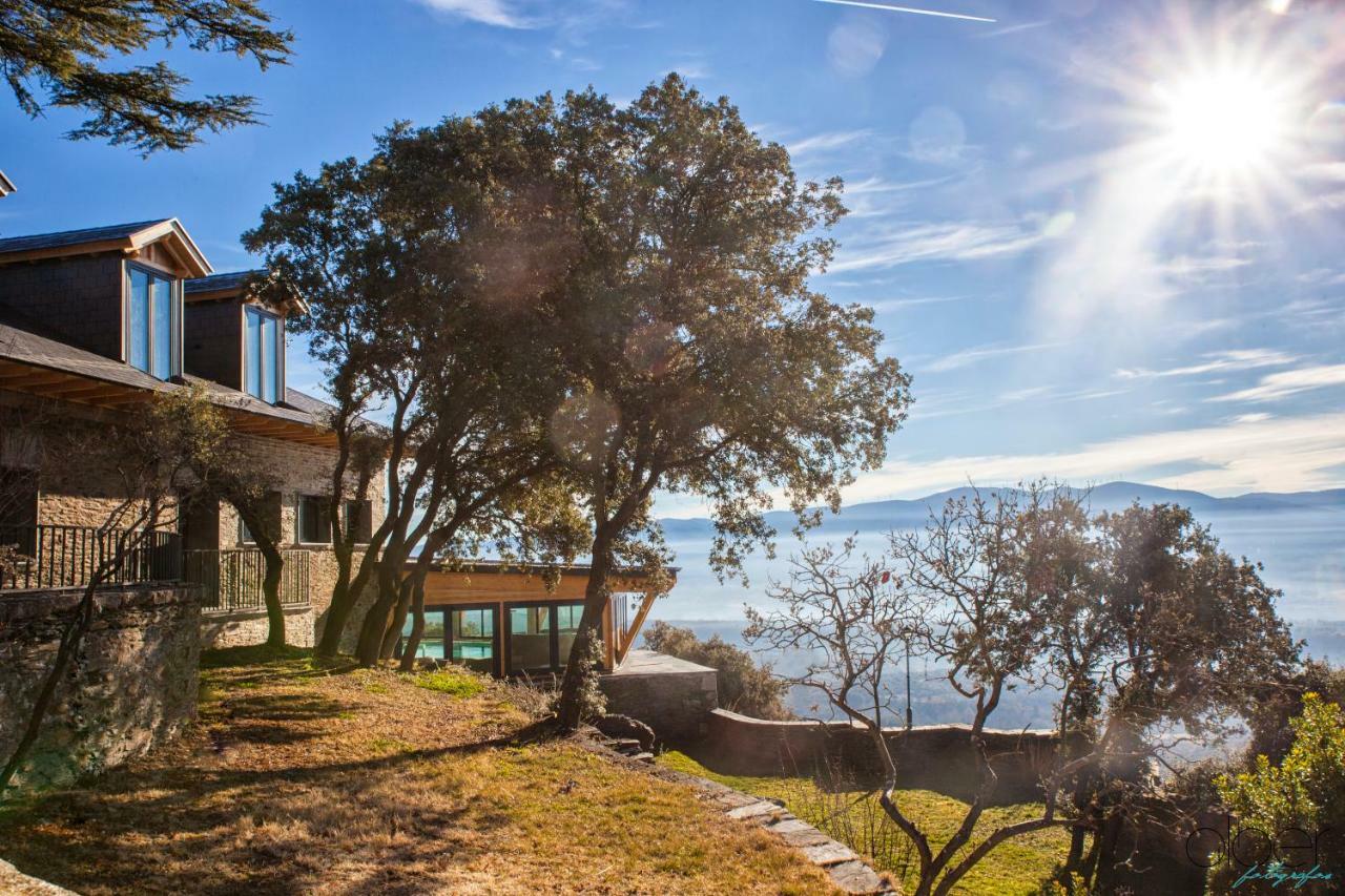 The Rock Suites & Spa Congosto Esterno foto