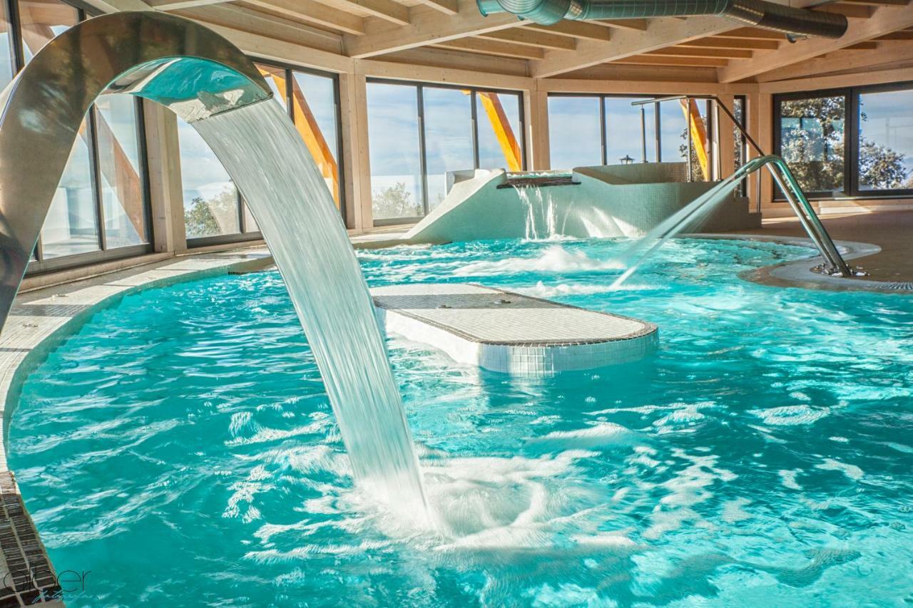 The Rock Suites & Spa Congosto Esterno foto