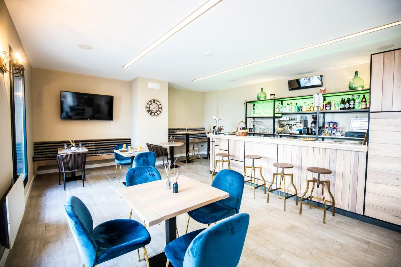The Rock Suites & Spa Congosto Esterno foto