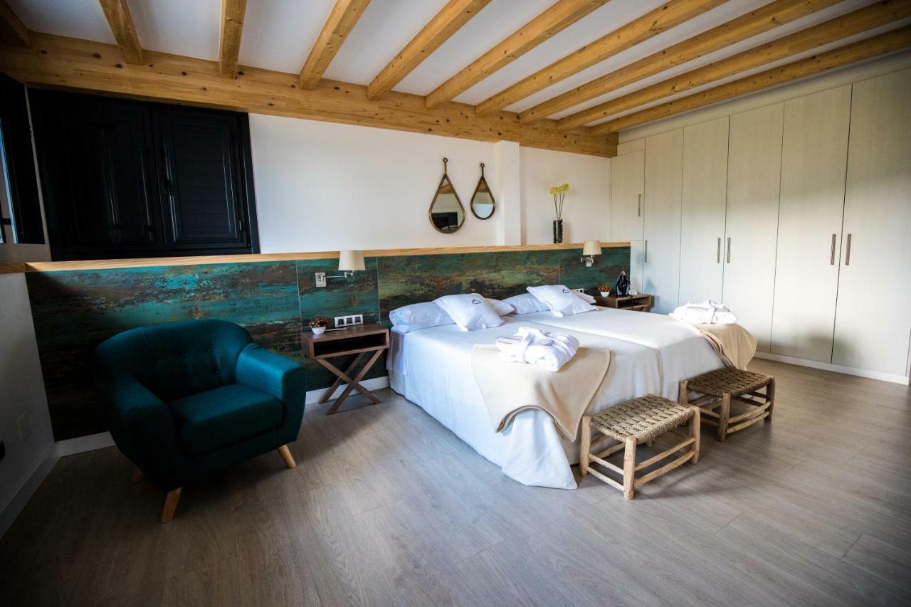 The Rock Suites & Spa Congosto Esterno foto